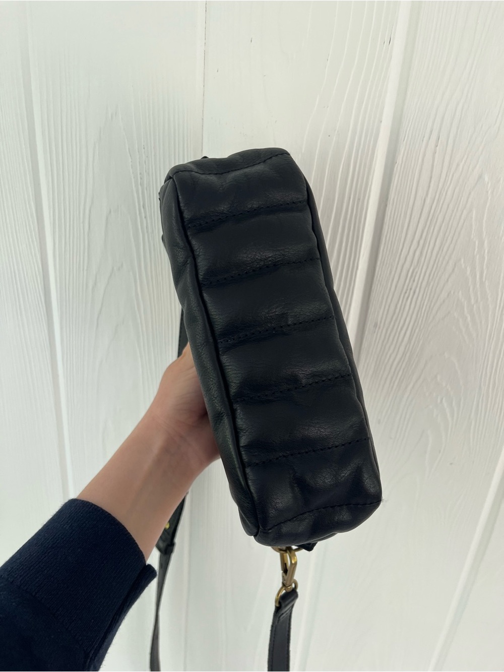 Madewell Transport Camera Bag | Puff Edition in Black - Picture 4 of 6